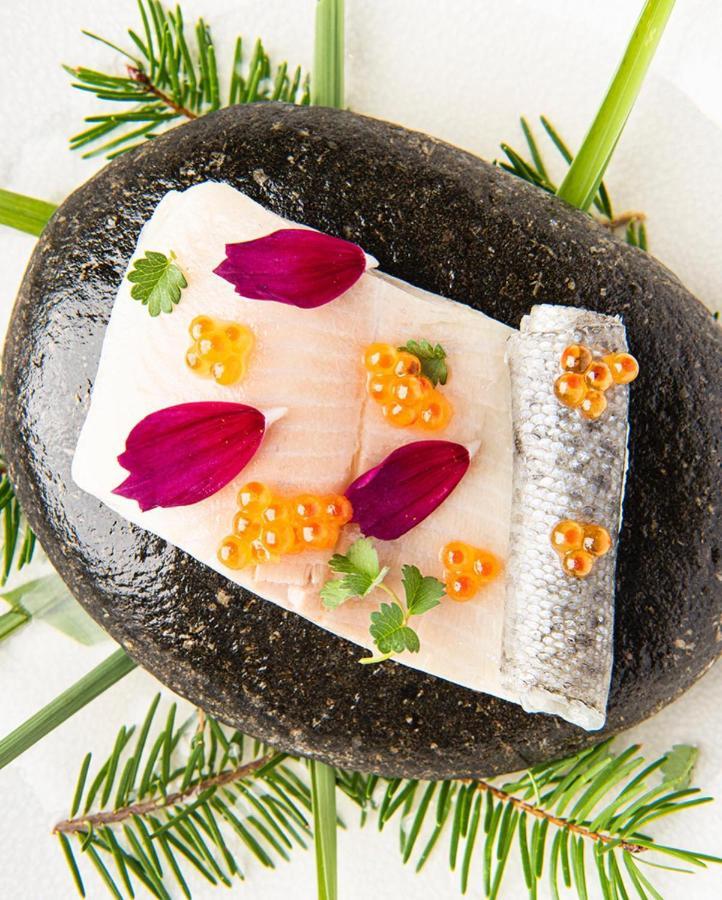 Charmes-sur-Rhone Le Carre D'Alethius Logis Hotel Restaurant מראה חיצוני תמונה