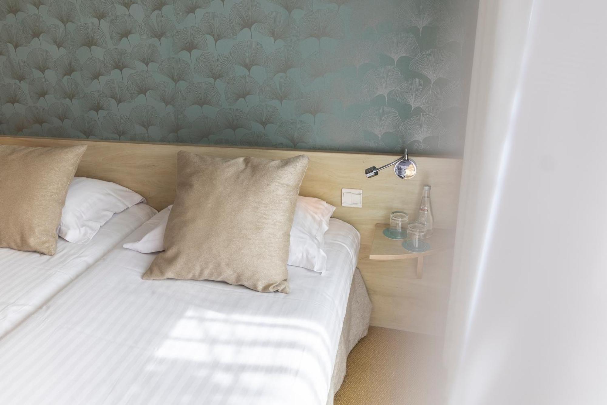 Charmes-sur-Rhone Le Carre D'Alethius Logis Hotel Restaurant מראה חיצוני תמונה