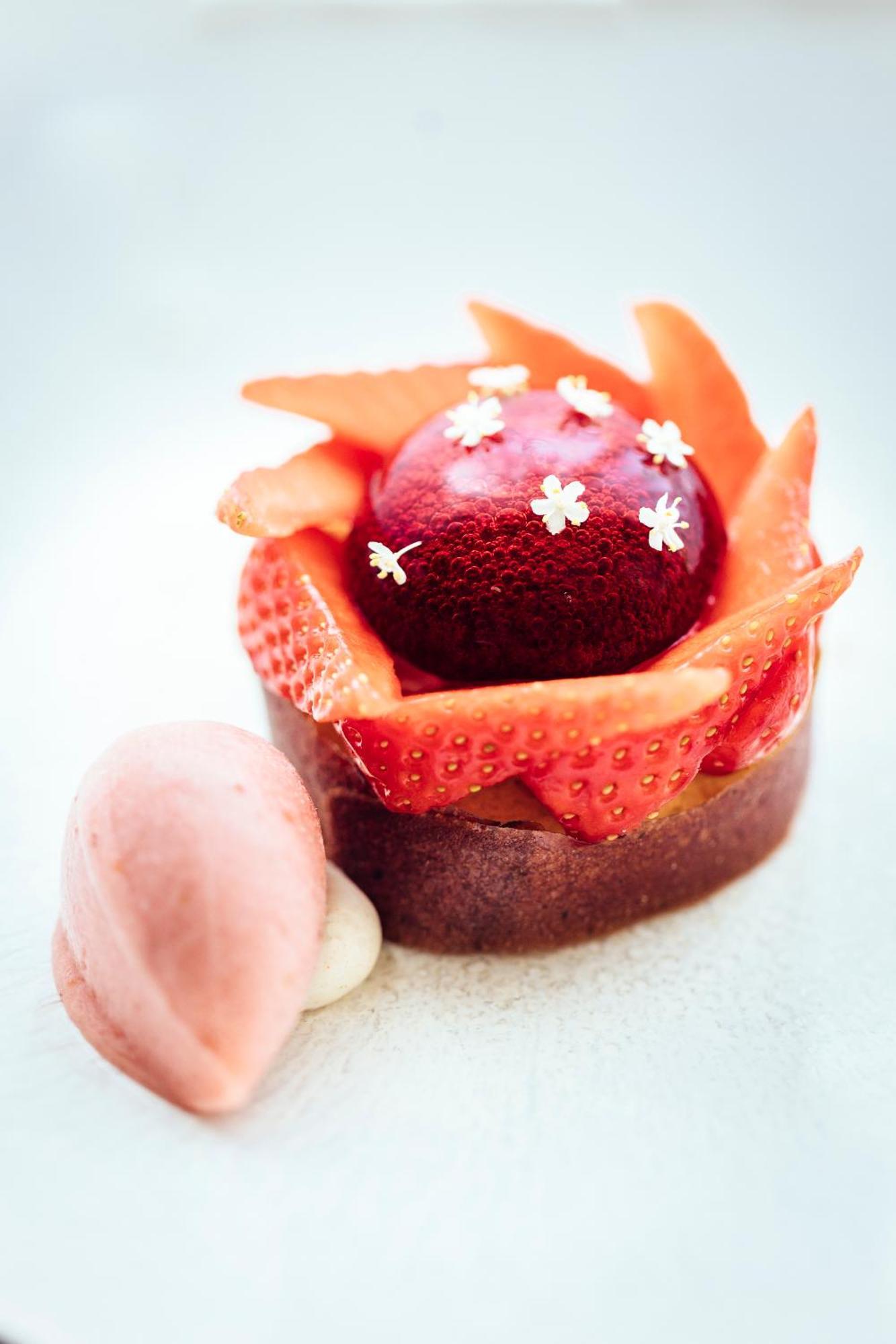 Charmes-sur-Rhone Le Carre D'Alethius Logis Hotel Restaurant מראה חיצוני תמונה