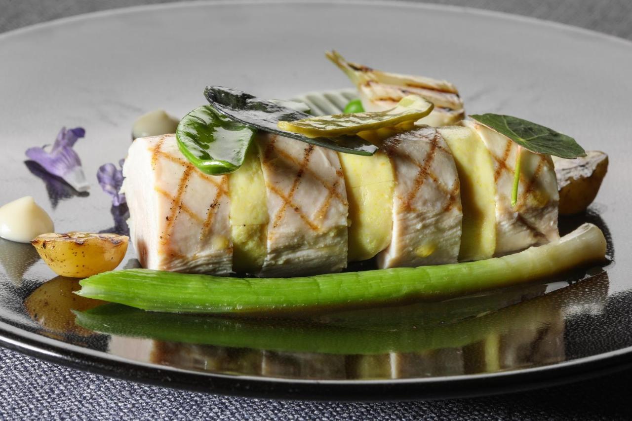 Charmes-sur-Rhone Le Carre D'Alethius Logis Hotel Restaurant מראה חיצוני תמונה